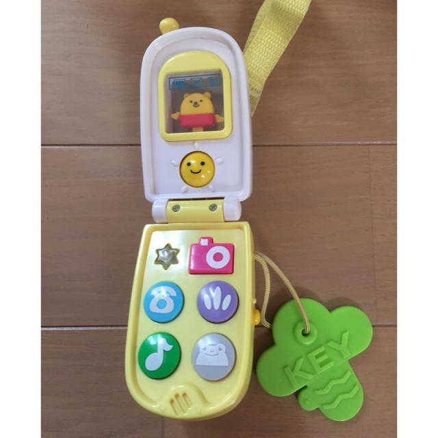Combi コンビ 携帯おもちゃの通販 By かなころりん S Shop コンビならラクマ