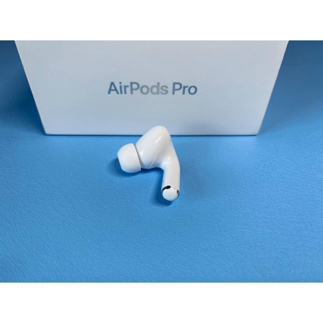 Apple(アップル)のAirPods Pro 2 右耳のみ イヤホン A2698 ハンドメイドのキッズ/ベビー(スタイ/よだれかけ)の商品写真