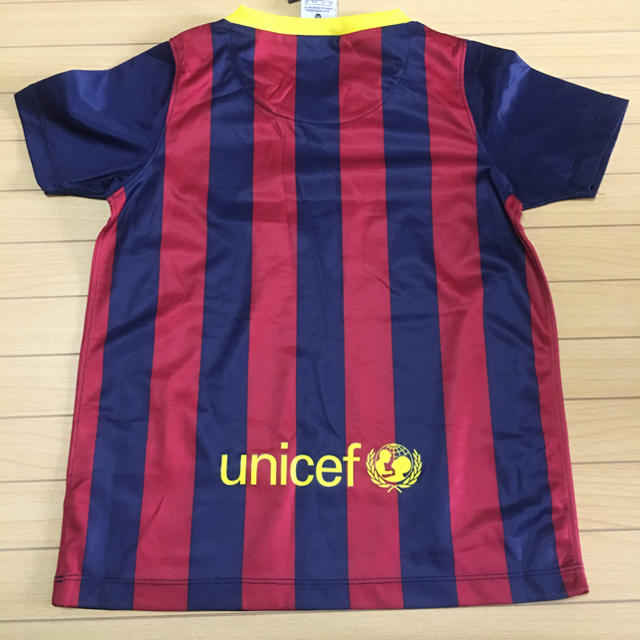 NIKE(ナイキ)のナイキのFCバルセロナのサッカーユニフォーム  130 キッズ/ベビー/マタニティのキッズ服男の子用(90cm~)(Tシャツ/カットソー)の商品写真