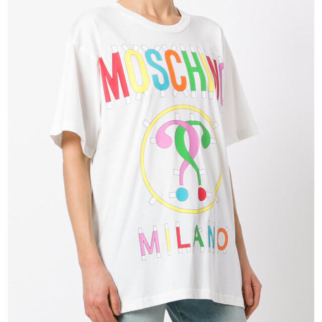 MOSCHINO(モスキーノ)の定価10000円OFF‼️MOSCHINOロゴプリントTシャツ  レディースのトップス(Tシャツ(半袖/袖なし))の商品写真