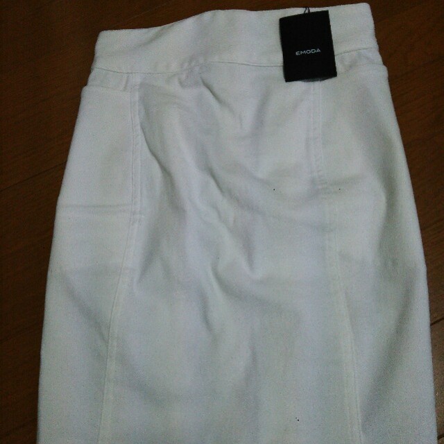 EMODA(エモダ)のスカート♡売り切り価格 レディースのスカート(ひざ丈スカート)の商品写真