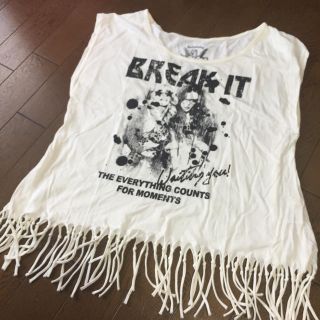 レイカズン(RayCassin)のフリンジ付き ロックTシャツ(Tシャツ(半袖/袖なし))