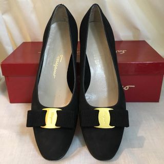 サルヴァトーレフェラガモ(Salvatore Ferragamo)のフェラガモ ♪ ヴァラパンプス(ハイヒール/パンプス)