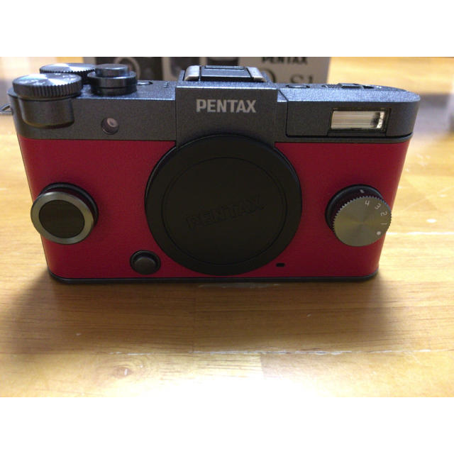 カメラ１５時までお値下げ！！PENTAX Q-S1  ダブルズームキット
