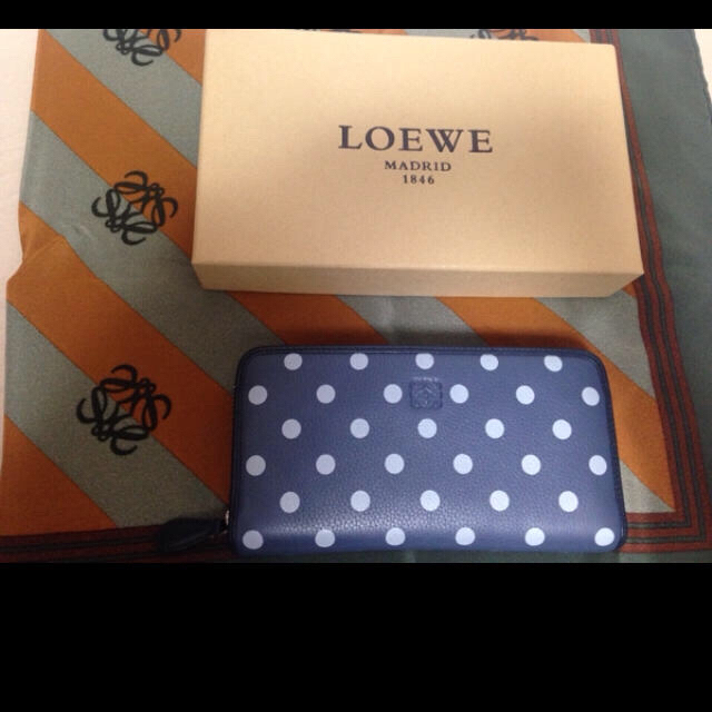 LOEWE(ロエベ)の限定品☆高島屋 直営店購入品 希少LOEWE レア品ロエベ  長財布 芸能人愛用 メンズのファッション小物(長財布)の商品写真