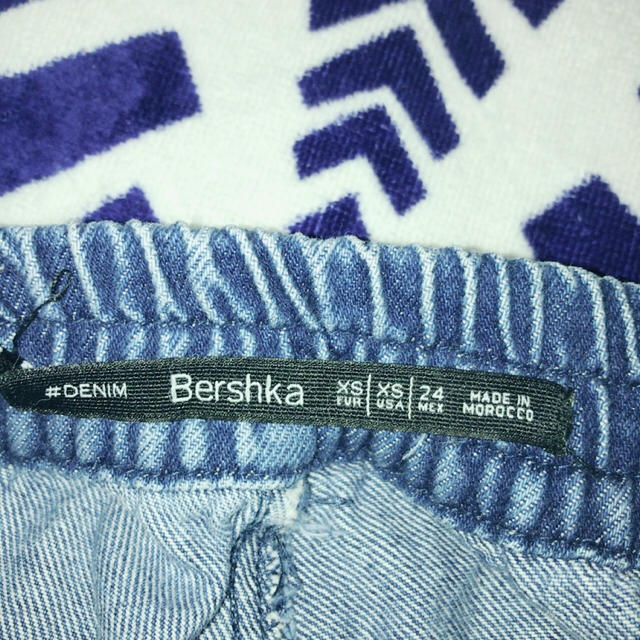 Bershka(ベルシュカ)のバギー ジーンズ レディースのパンツ(バギーパンツ)の商品写真