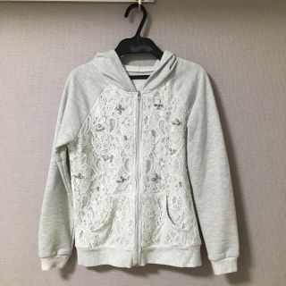 トッコ(tocco)のtoccoトッコ ビジュー付レースパーカー グレー(美品) アプワイザー(パーカー)