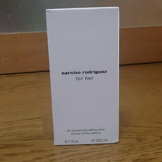 narciso rodriguez(ナルシソロドリゲス)のナルシソ ロドリゲス フォーハー センティッド ボディーディアイニングローション コスメ/美容のボディケア(ボディローション/ミルク)の商品写真