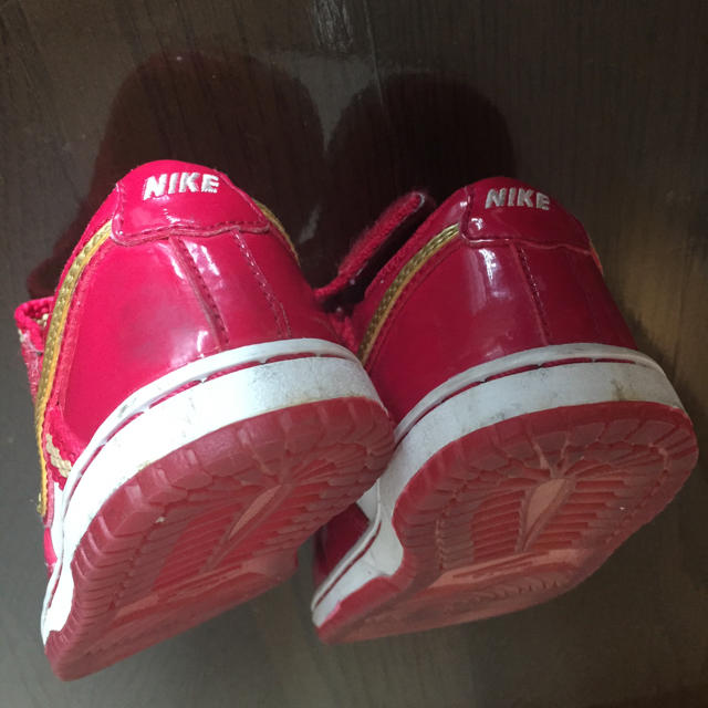 NIKE(ナイキ)のナイキ 13cm キッズ/ベビー/マタニティのベビー靴/シューズ(~14cm)(スニーカー)の商品写真
