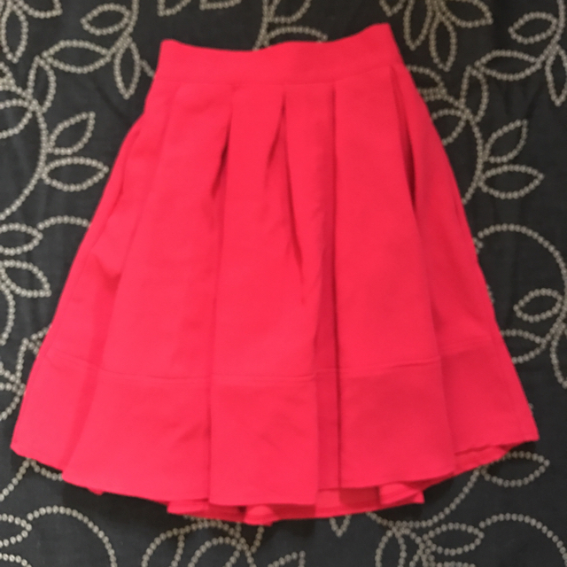 dholic(ディーホリック)のディーホリック フレアスカート 赤 レディースのスカート(ひざ丈スカート)の商品写真