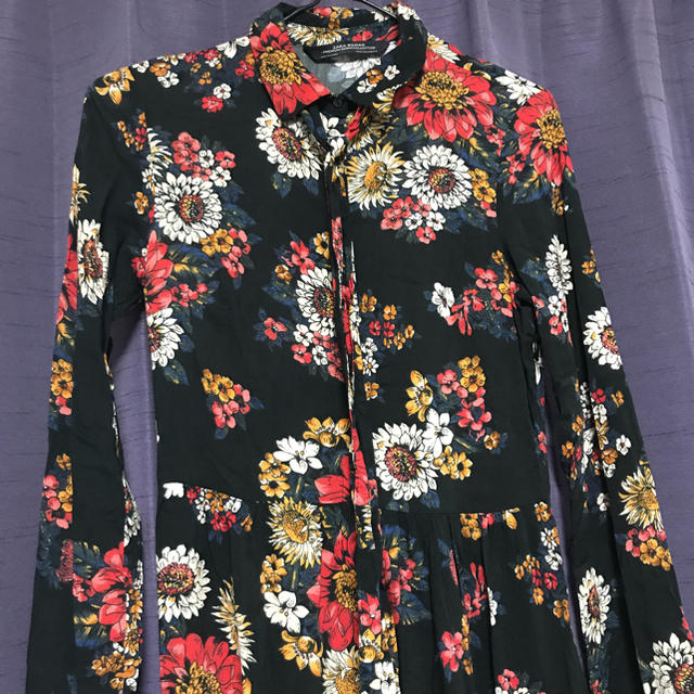 ZARA(ザラ)のZARA今季  花柄ロングワンピース xs レディースのワンピース(ロングワンピース/マキシワンピース)の商品写真