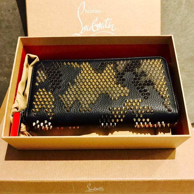 Christian Louboutin - クリスチャンルブタン 財布 限定 Christian Louboutin