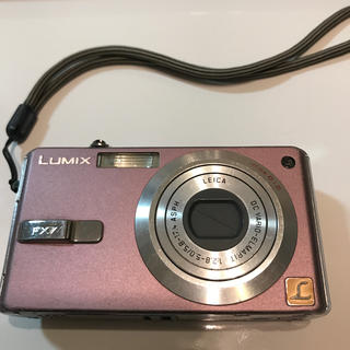 パナソニック(Panasonic)のデジカメ Panasonic LUMIX DMC-FX7(コンパクトデジタルカメラ)
