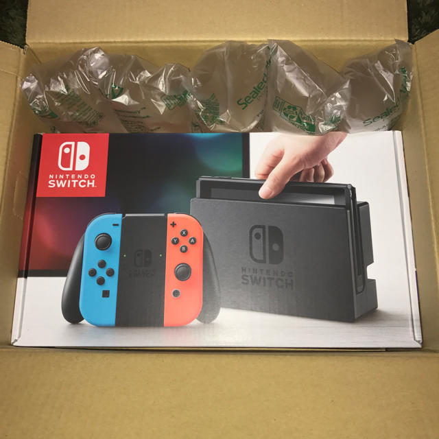 新品未使用　ニンテンドースイッチ　ネオンブルー/ネオンレッド　switch