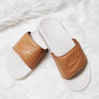 24cm NIKE BENASSI JDI QS サンダル