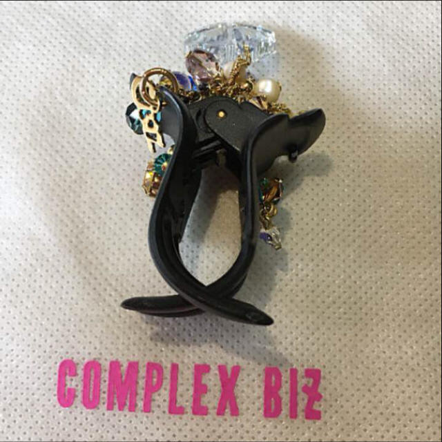 Complex Biz(コンプレックスビズ)のCOMPLEX BIZ♡クローバーモチーフデザートクリップ♡中サイズ♪ネイビー レディースのヘアアクセサリー(バレッタ/ヘアクリップ)の商品写真