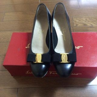 フェラガモ(Ferragamo)のフェラガモ バラ (ハイヒール/パンプス)