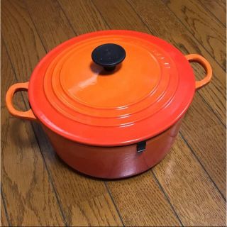 ルクルーゼ(LE CREUSET)の最終値下げ!!ル・クルーゼ★ココットロンド22cm(鍋/フライパン)