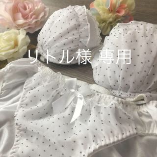 【ランジェリー】王道の白×ドット×フリル(ブラ&ショーツセット)