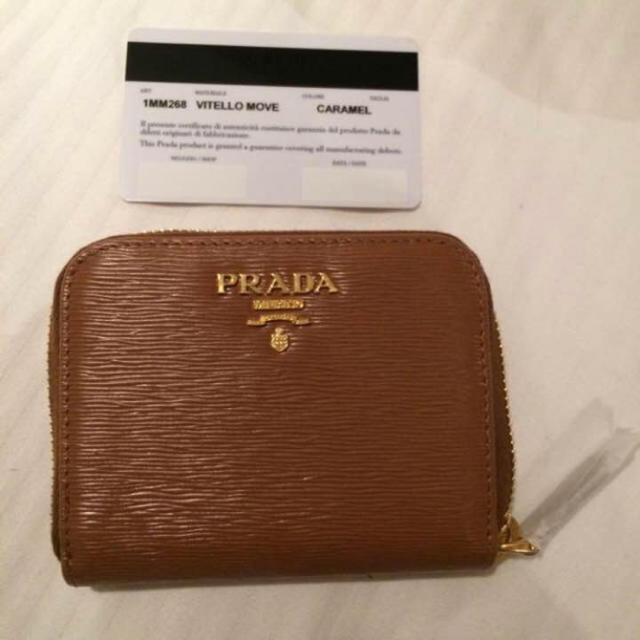 PRADA(プラダ)の新品未使用 プラダ コインケース キャメル レディースのファッション小物(コインケース)の商品写真