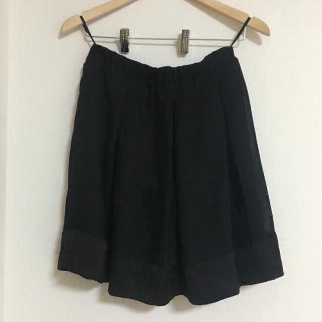 UNIQLO(ユニクロ)のユニクロ ブラックシフォンミニスカート レディースのスカート(ミニスカート)の商品写真