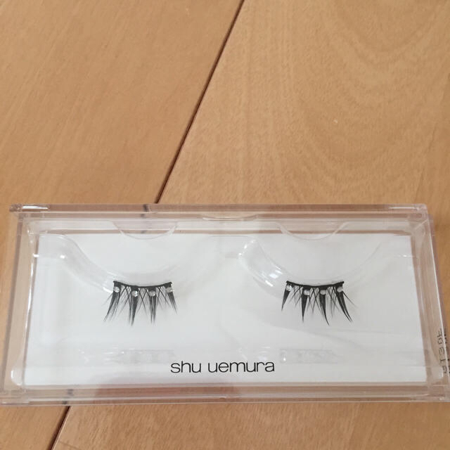 shu uemura(シュウウエムラ)の【新品】shu uemura ミニダイアモンド コスメ/美容のベースメイク/化粧品(つけまつげ)の商品写真