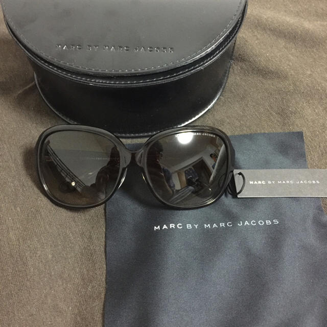 MARC BY MARC JACOBS(マークバイマークジェイコブス)のMARC BY MARC JACOBS サングラス レディースのファッション小物(サングラス/メガネ)の商品写真