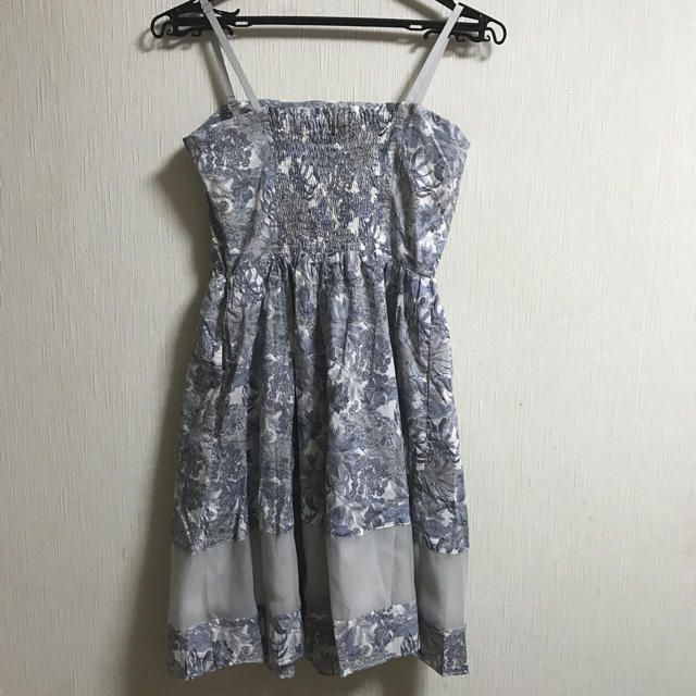 JILL by JILLSTUART(ジルバイジルスチュアート)のジルバイジルスチュアート♡リバティプリントワンピース レディースのワンピース(ひざ丈ワンピース)の商品写真