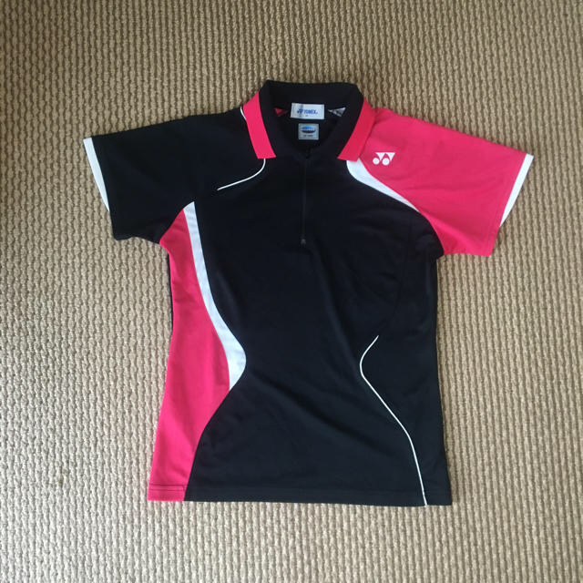 YONEX(ヨネックス)のYONEX(ヨネックス) バドミントンウェア レデイースM おまけTシャツ付き スポーツ/アウトドアのテニス(ウェア)の商品写真