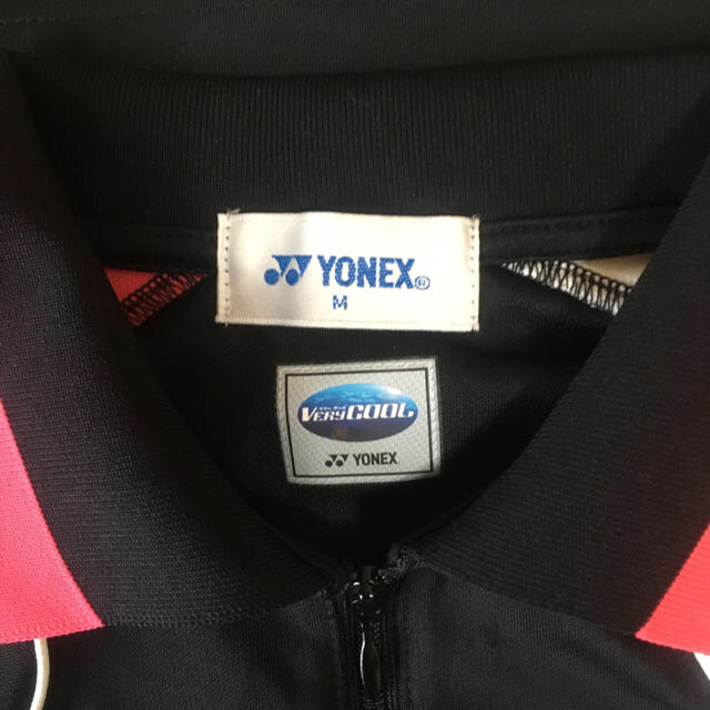 YONEX(ヨネックス)のYONEX(ヨネックス) バドミントンウェア レデイースM おまけTシャツ付き スポーツ/アウトドアのテニス(ウェア)の商品写真