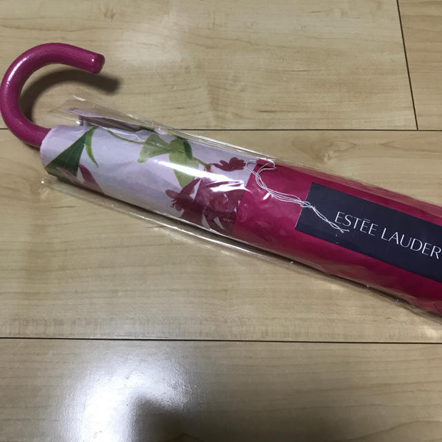 Estee Lauder(エスティローダー)の新品‼️エスティローダー ノベルティ 晴雨兼用傘  レディースのファッション小物(傘)の商品写真