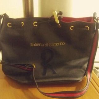 ロベルタディカメリーノ(ROBERTA DI CAMERINO)の*【美品】Roberta 巾着バッグ*(ショルダーバッグ)