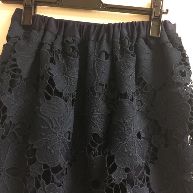 ASTORIA ODIER(アストリアオディール)のアストリア TRUDEA レーススカート 新品 レディースのスカート(ひざ丈スカート)の商品写真