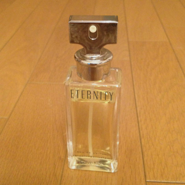 Calvin Klein(カルバンクライン)のCalvinKlein＊ETERNITY コスメ/美容の香水(香水(女性用))の商品写真