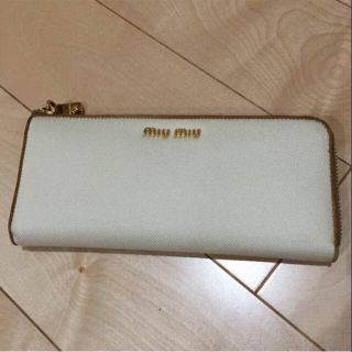 ミュウミュウ(miumiu)の値下げ！ ミュウミュウ miumiu 長財布(長財布)