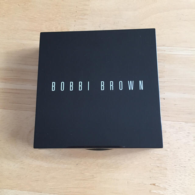 BOBBI BROWN(ボビイブラウン)のボビーブラウン shimmer Brick Compact ベージュ コスメ/美容のベースメイク/化粧品(フェイスカラー)の商品写真
