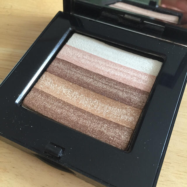 BOBBI BROWN(ボビイブラウン)のボビーブラウン shimmer Brick Compact ベージュ コスメ/美容のベースメイク/化粧品(フェイスカラー)の商品写真