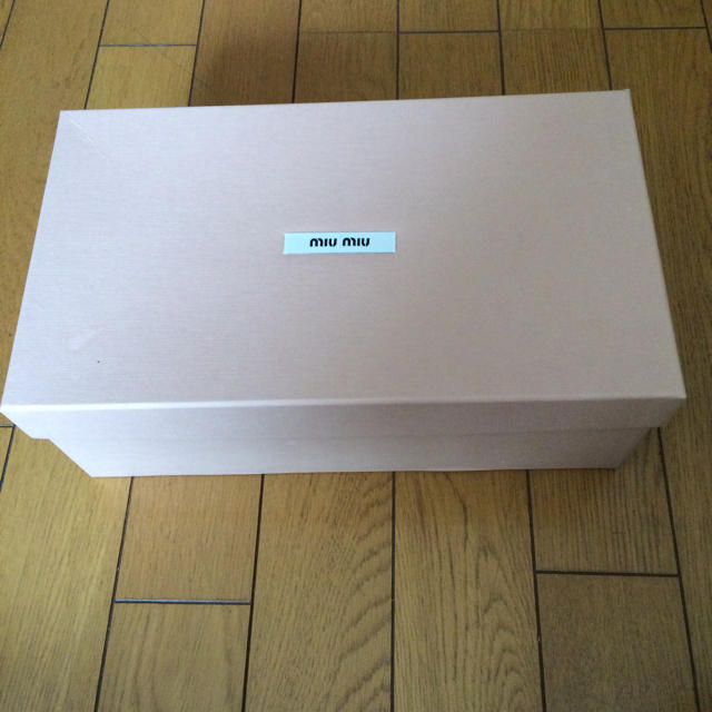 miumiu(ミュウミュウ)のmiumiu靴箱 その他のその他(その他)の商品写真