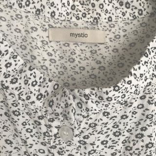 ミスティック(mystic)のmystic 花柄シャツ(シャツ/ブラウス(長袖/七分))