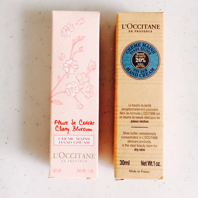 L'OCCITANE(ロクシタン)の【新品】ロクシタン ハンドクリーム チェリーブロッサム&シアバター コスメ/美容のボディケア(ハンドクリーム)の商品写真