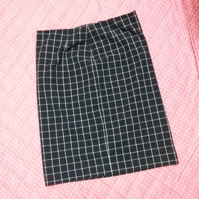 apart by lowrys(アパートバイローリーズ)のブロックチェックタイトスカート レディースのスカート(ひざ丈スカート)の商品写真
