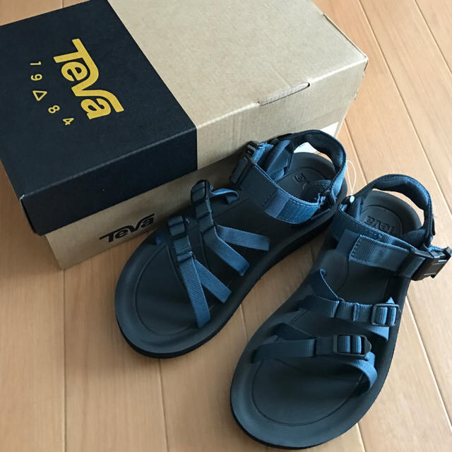 Teva(テバ)の定価10584円！新品 TEVA テバ サンダル スポサン 24 24センチ レディースの靴/シューズ(サンダル)の商品写真