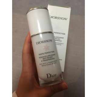 ディオール(Dior)のDior スノーホワイト二ングセラム 薬用美容液 30ml(美容液)