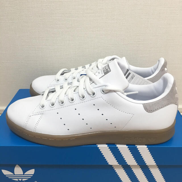 adidas(アディダス)の新品‼︎アディダス オリジナルス Stan Smith “Gum Pa 24.5 レディースの靴/シューズ(スニーカー)の商品写真