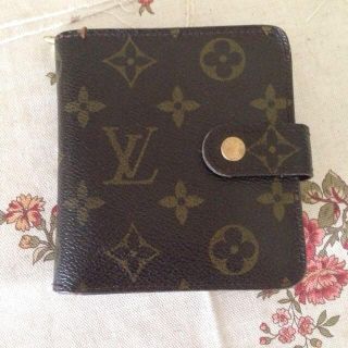 ルイヴィトン(LOUIS VUITTON)のヴィトン 二つ折り財布(財布)