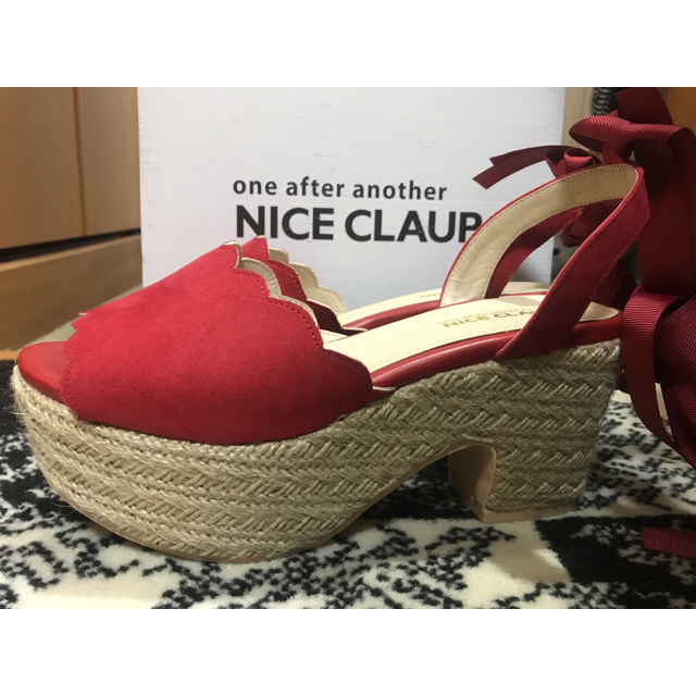 one after another NICE CLAUP(ワンアフターアナザーナイスクラップ)のスカラップリボンサンダル レディースの靴/シューズ(サンダル)の商品写真