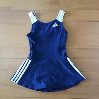 アディダス(adidas)の体育水着 adidas size 130㌢です♪  (水着)