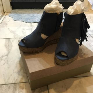 ジェフリーキャンベル(JEFFREY CAMPBELL)の【ジェフリー】フリンジウェッジヒール 二個購入で1000円引★(サンダル)