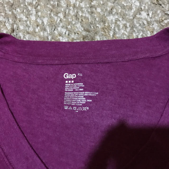 GAP(ギャップ)のギャップ GAP 半袖VネックTシャツ XS メンズのトップス(Tシャツ/カットソー(半袖/袖なし))の商品写真