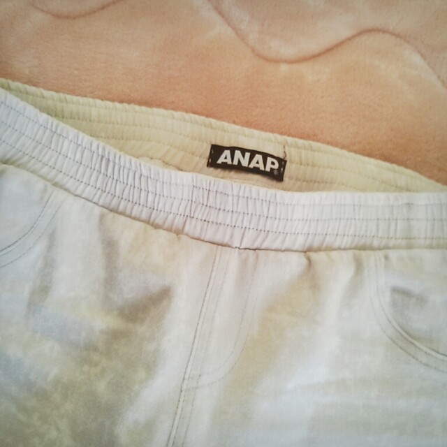 ANAP(アナップ)のANAP 白スキニー レディースのパンツ(デニム/ジーンズ)の商品写真